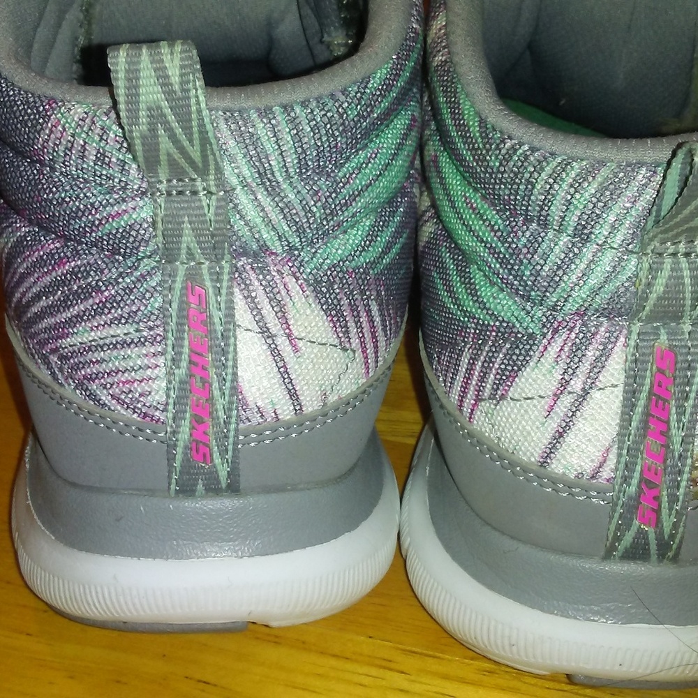 Air-cooled memory foam sneakers - Picture 2 of 5